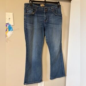 BKE Relaxed Fit Stretch Blue Men's Jeans Size 33 x 29 1/2